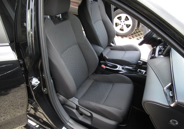 Toyota Corolla cena 93898 przebieg: 72620, rok produkcji 2021 z Dobrzany małe 742
